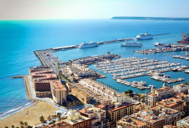 Puerto de Alicante