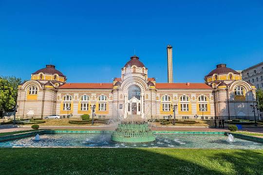 Центральные минеральные бани и Ларго