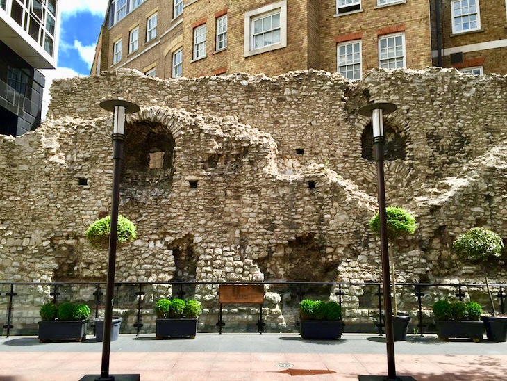 London Wall (Tower Hill)