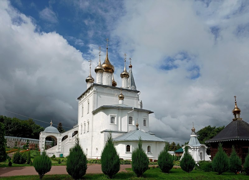 Свято-Троицкий Никольский монастырь
