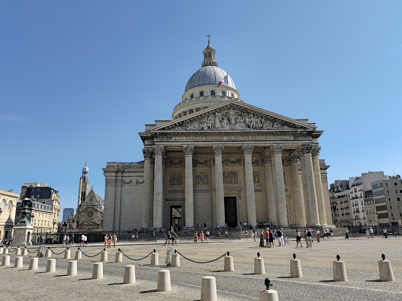 Panthéon (Exterior)