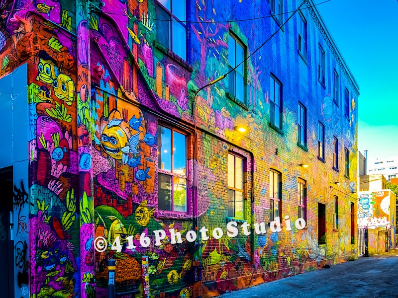 🚶 Переход к Graffiti Alley