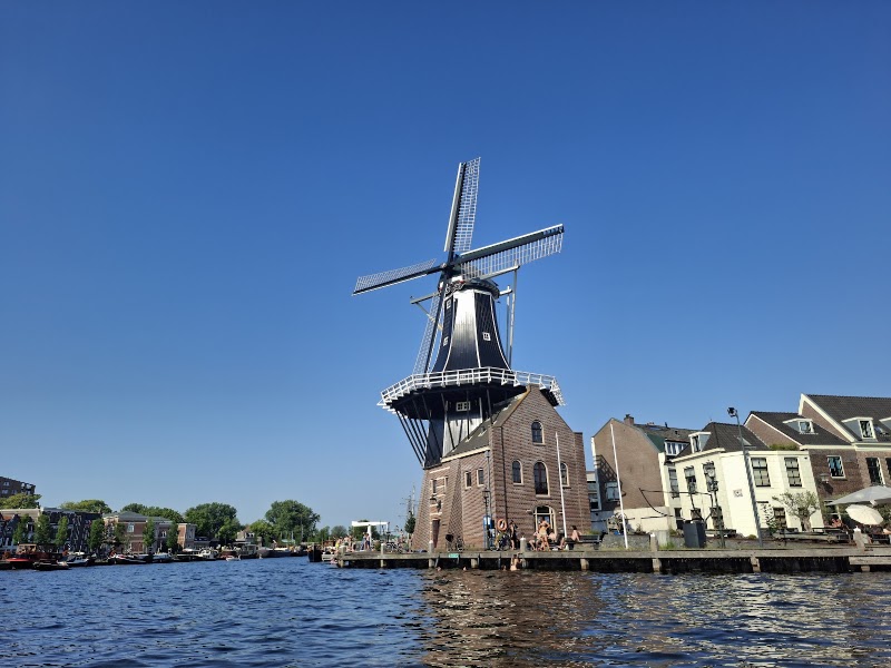 Molen De Adriaan