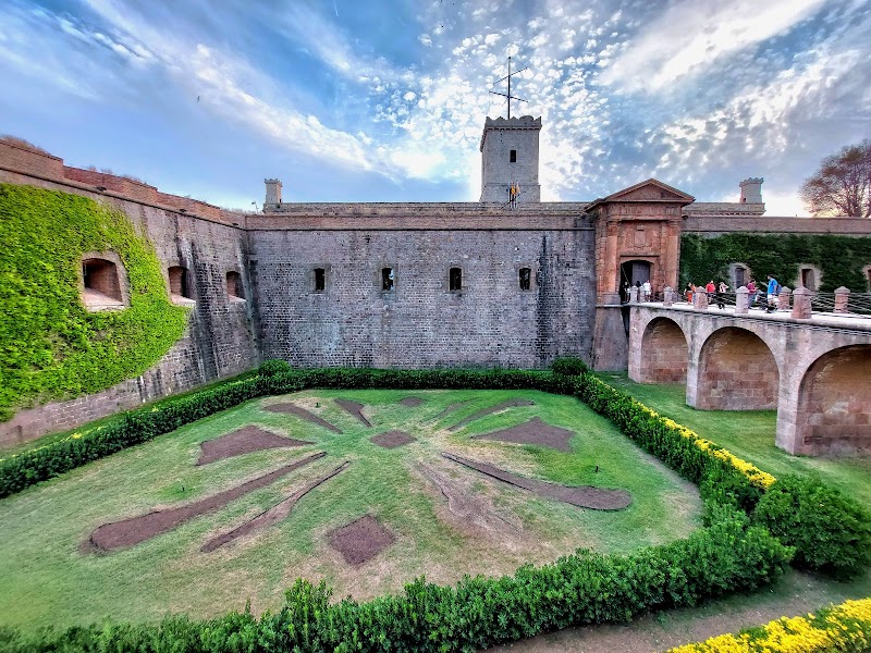 Castell de Montjuïc & Mirador de l'Alcalde
