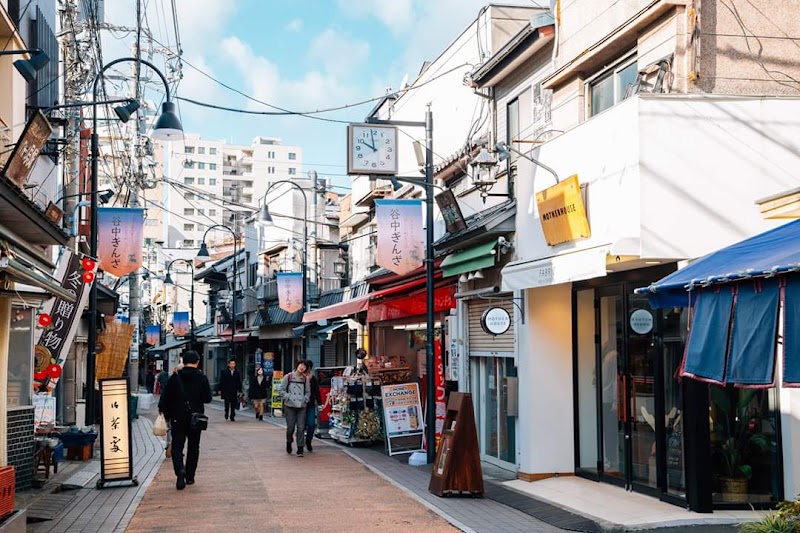 🚶 Walk to Yanaka Ginza