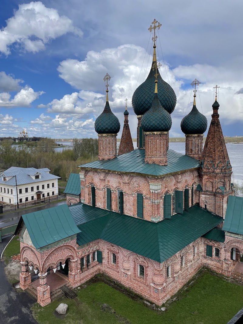 Храмовый комплекс в Коровниках