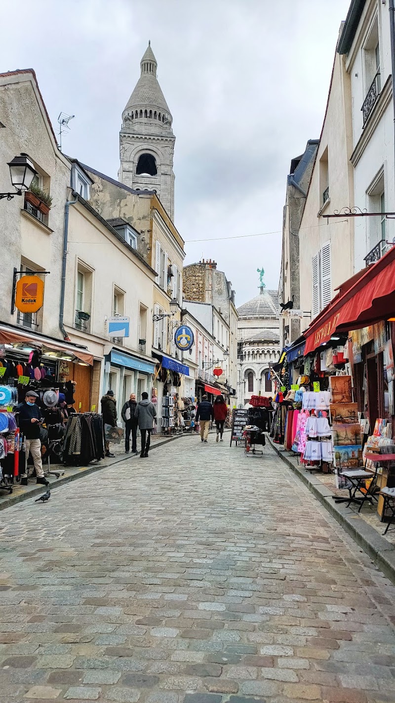 🚶 Walk to Place du Tertre