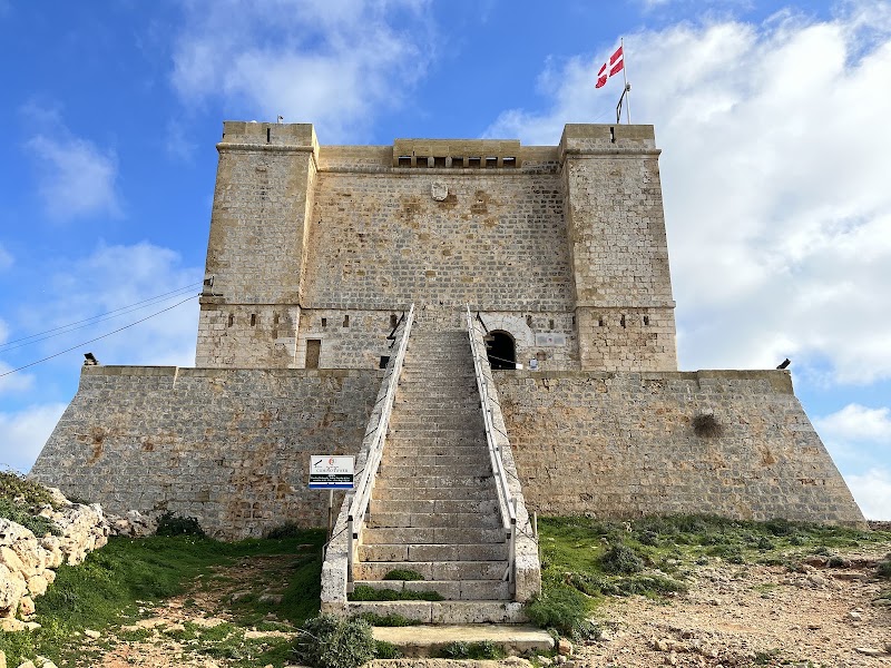 Crystal Lagoon & Santa Marija Tower