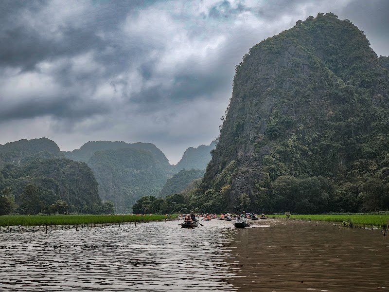 Лодочная прогулка Тамкок (Tam Coc Pier)