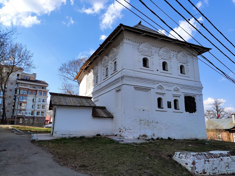 Почаинский овраг и Домик Петра I