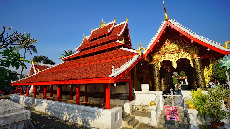 Wat Mai Suwannaphumaham