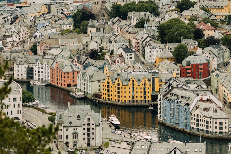 Brosundet Canal