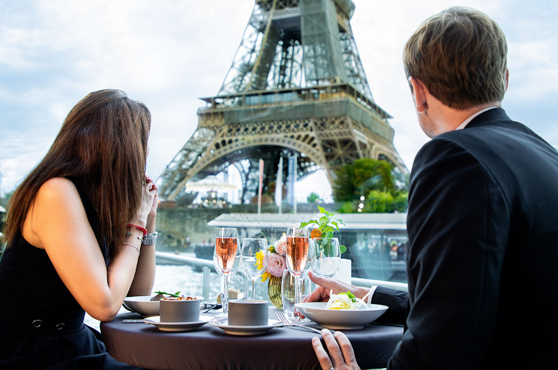 Bateaux Parisiens Cruise
