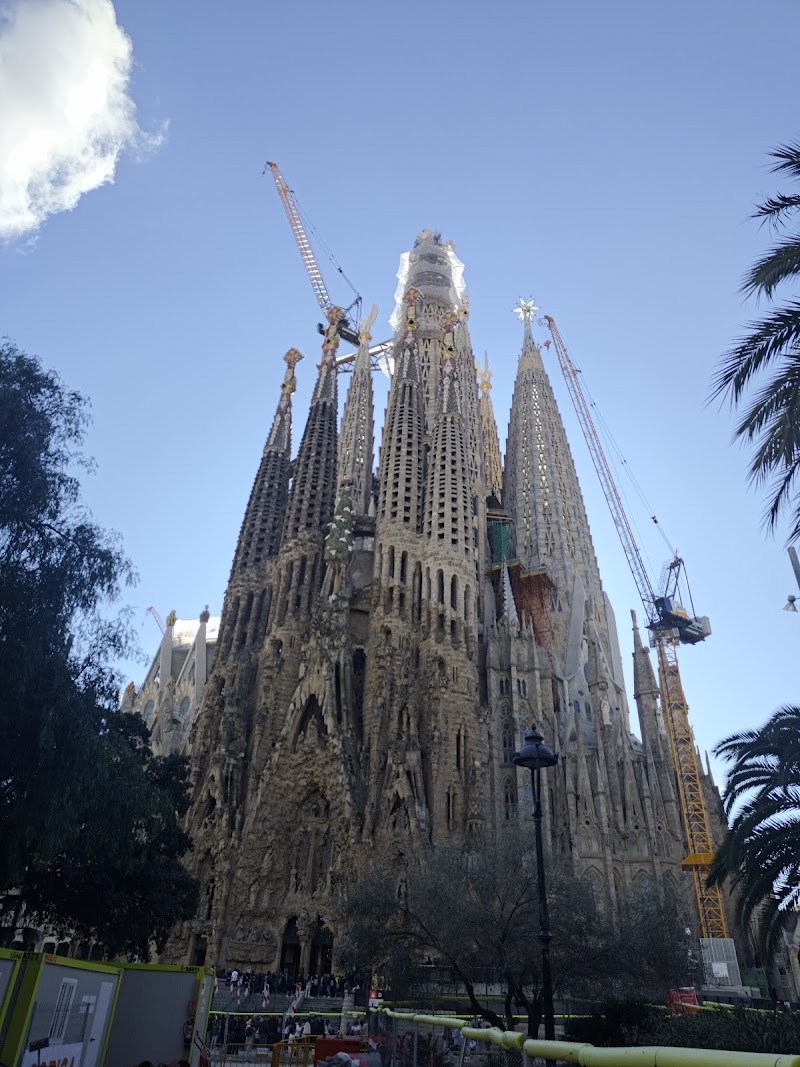 🚇 Metro to Sagrada Família