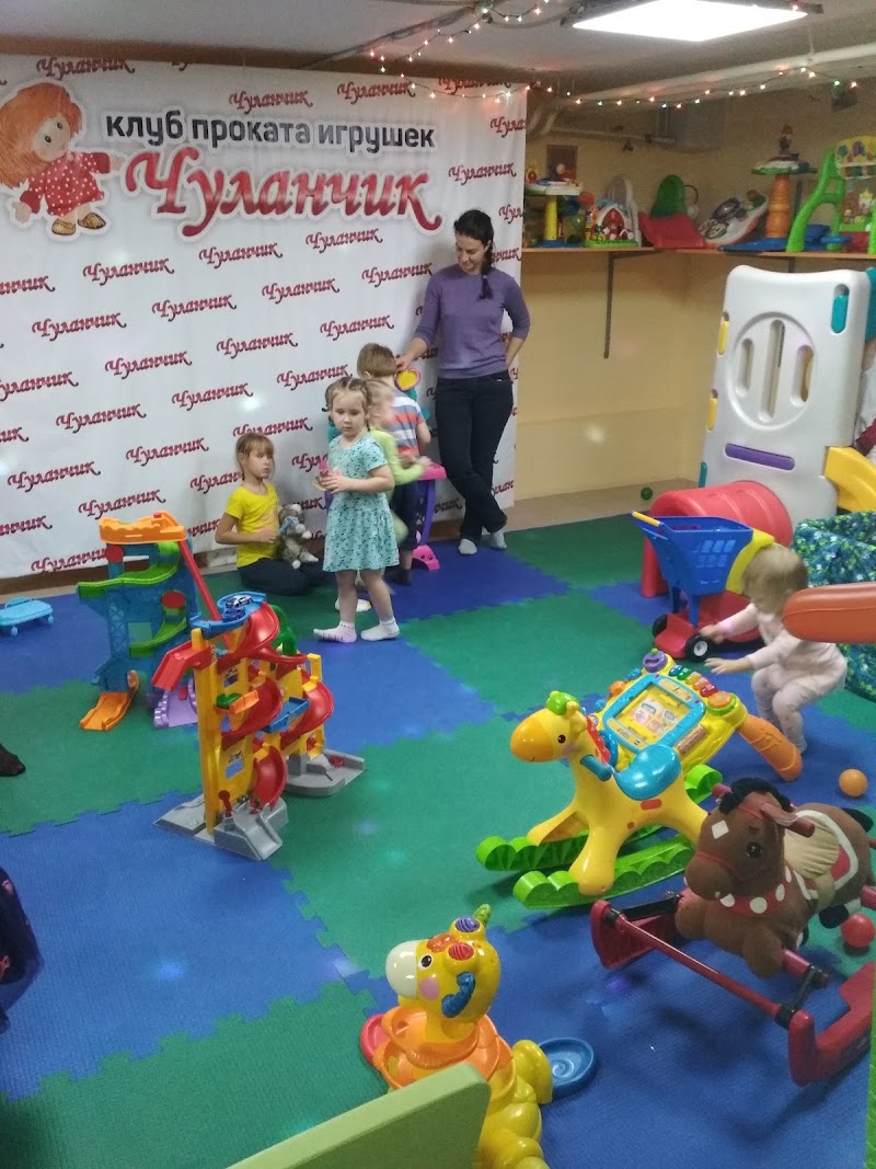 Скульптуры «Кудесники»