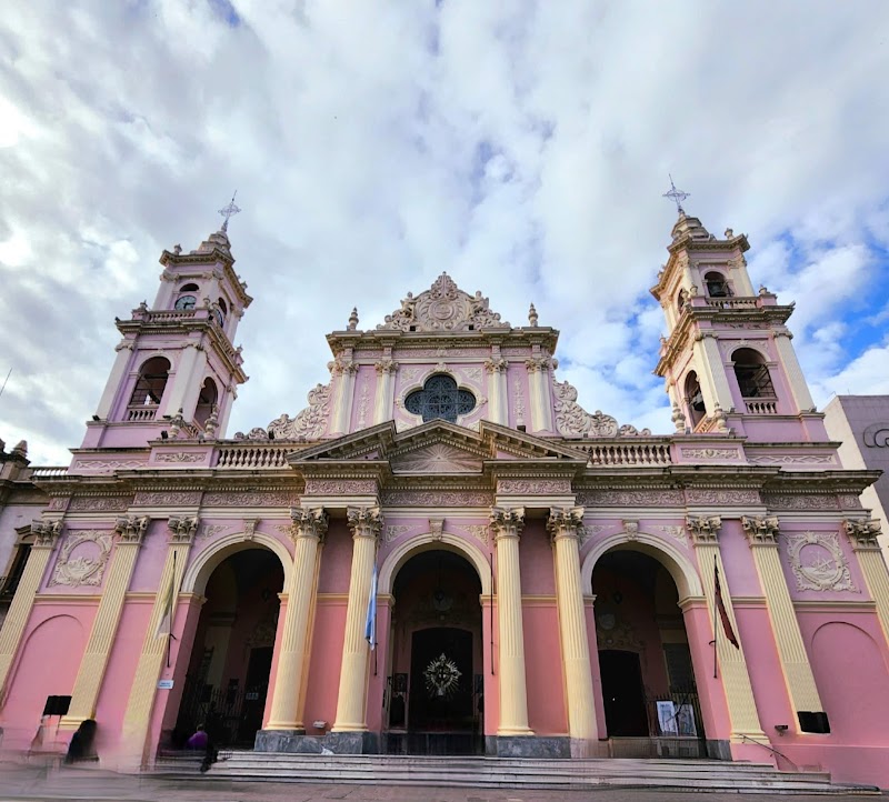 🏛 Кафедральный собор Сальты (Catedral Basílica)