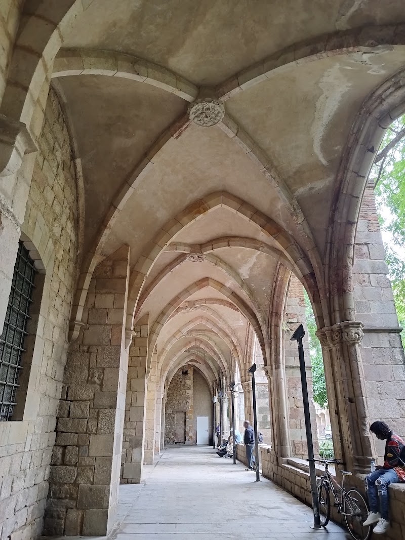 Old Hospital de la Santa Creu