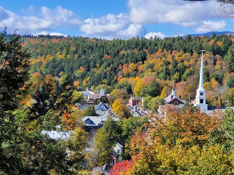 Historic Downtown Stowe & Sunset Rock