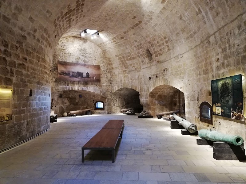 Крепость Кулес (Rocca a Mare)