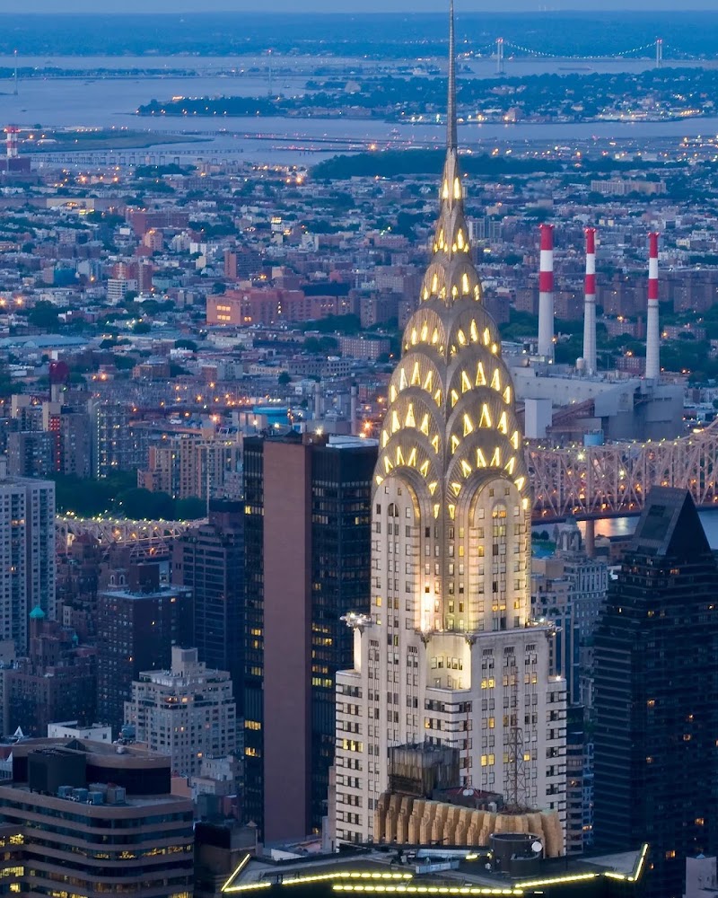 🚶 Walk to Chrysler Building